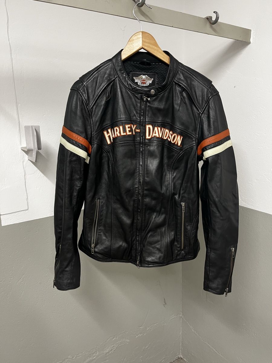 Harley-Davidson Giacche: Harley Davidson Damen Lederjacke – Usato da Bern venduto da Romingerre