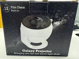 Galaxy Projektor mit 13 HD Filmdiscs neuwertig weiss