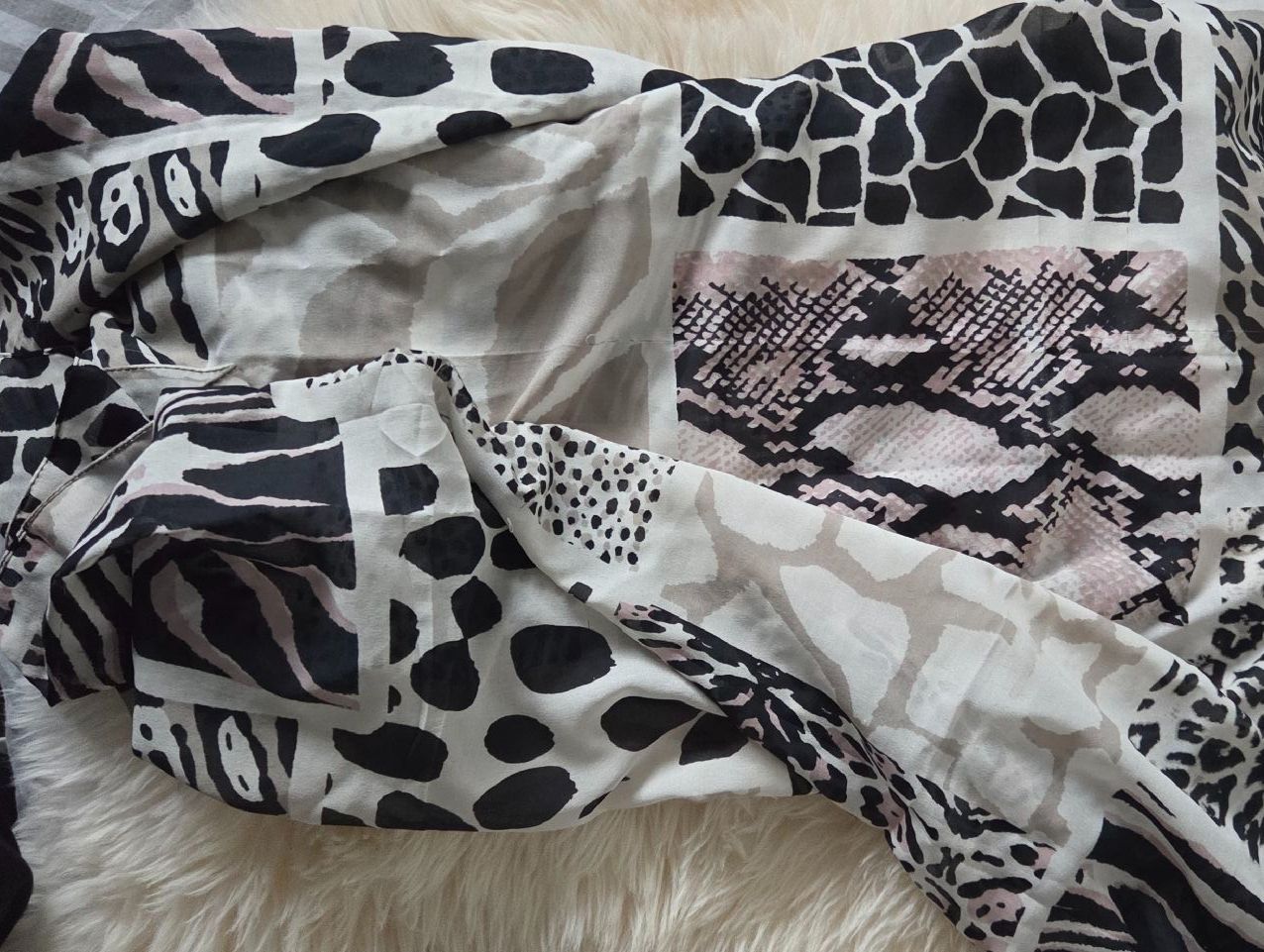 H&M Foulard & Sciarpe: Foulard – Usato da Granges-Paccot venduto da jokko 2