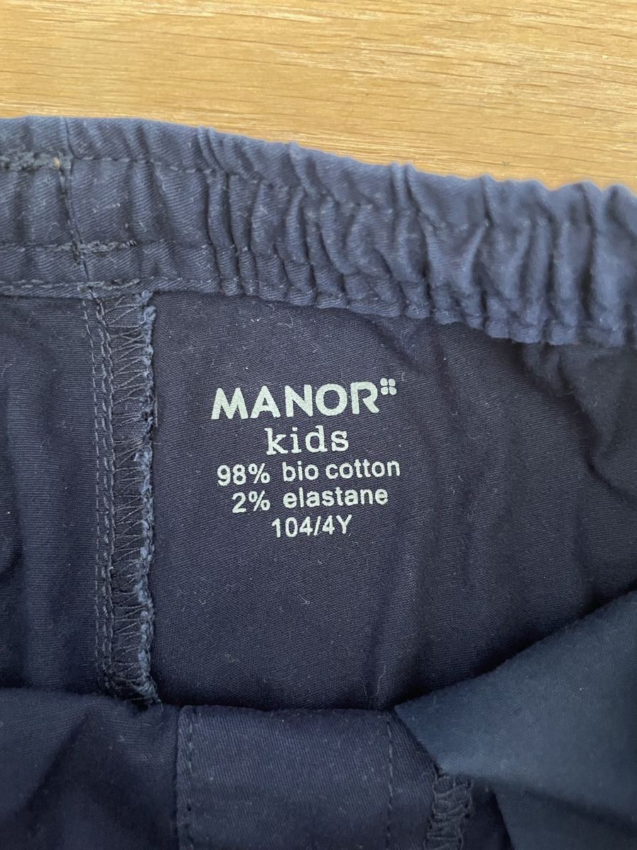 Manor Pantaloni: Shorts / Kurze Hosen – Nuovo (secondo la descrizione) da Aarwangen venduto da erd_ngx8 3