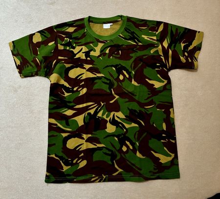 Highlander Camouflage T-Shirt, Size S, Perfect for Outdoors!