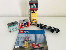 Lego City Fahrdienstzentrum + Containerwaggon