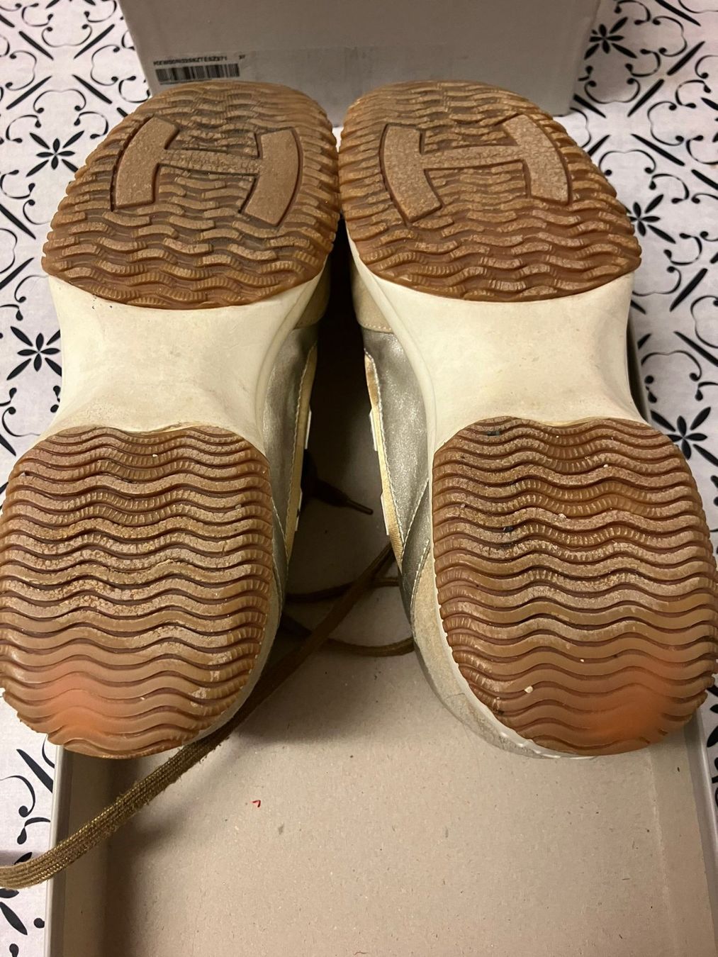 Hogan Scarpe da donna: Sneakers Hogan Interactive dorate e argentate n.37 – Usato da Melano venduto da H-Sara 2