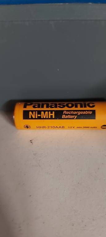 Batterie: Akku AA 1,2V 2000mAh – Usato da Fisibach venduto da Lorobin 1