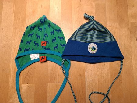 2 Baby Mützchen, 2-4 Monate