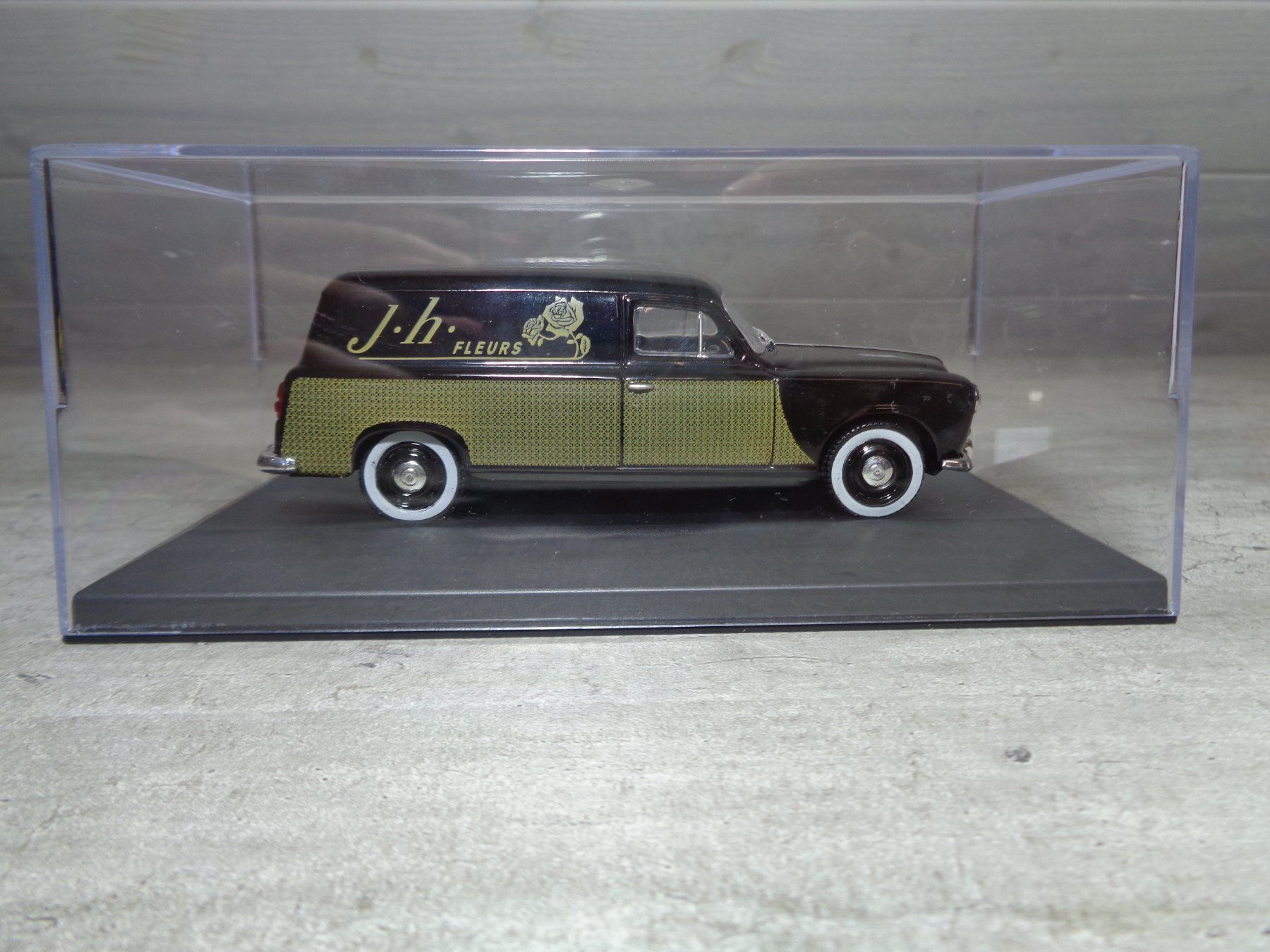 Peugeot Modellini d'auto: Norev 1:43 Peugeot 403 – Usato da Reconvilier venduto da rallycar 3