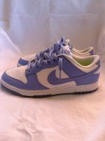 Nike Dunk Low Sneaker Gr. 43 weiss lila ungetragen