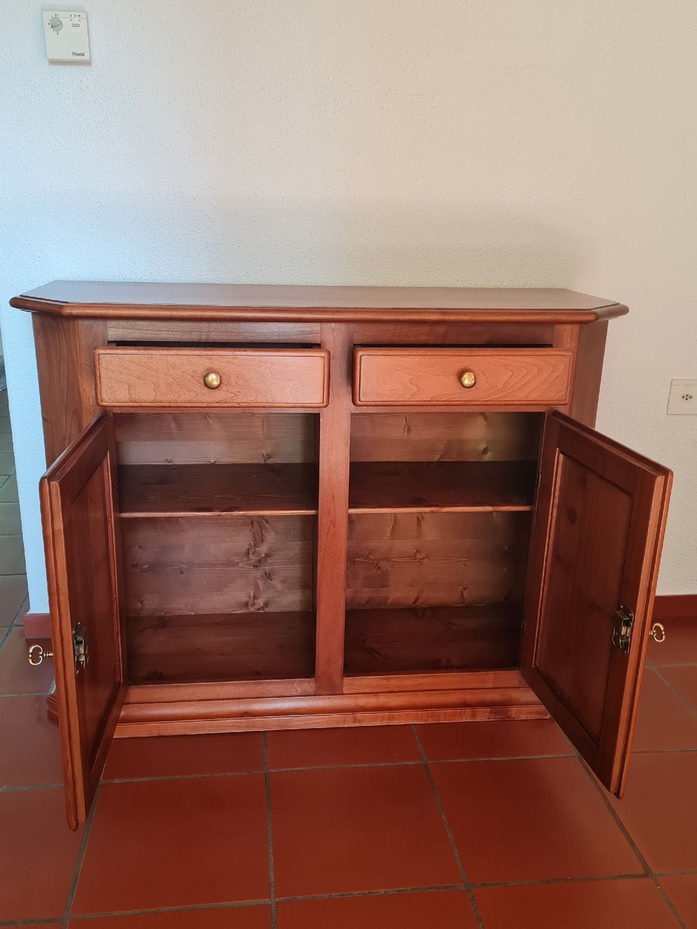 Commodes: Kommode Holz – D'occasion à Kleinandelfingen par reg_yg6p 2