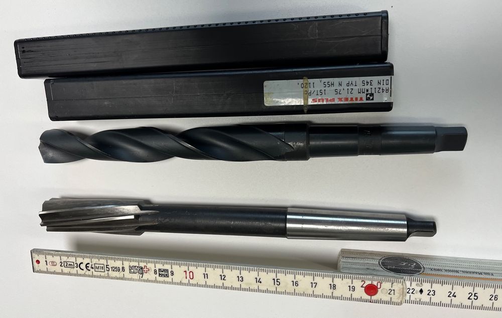 Tous les outils: Maschinenreibahle 22H7  Spiralbohrer 21.75   HSS – D'occasion à Untervaz par Xun 4