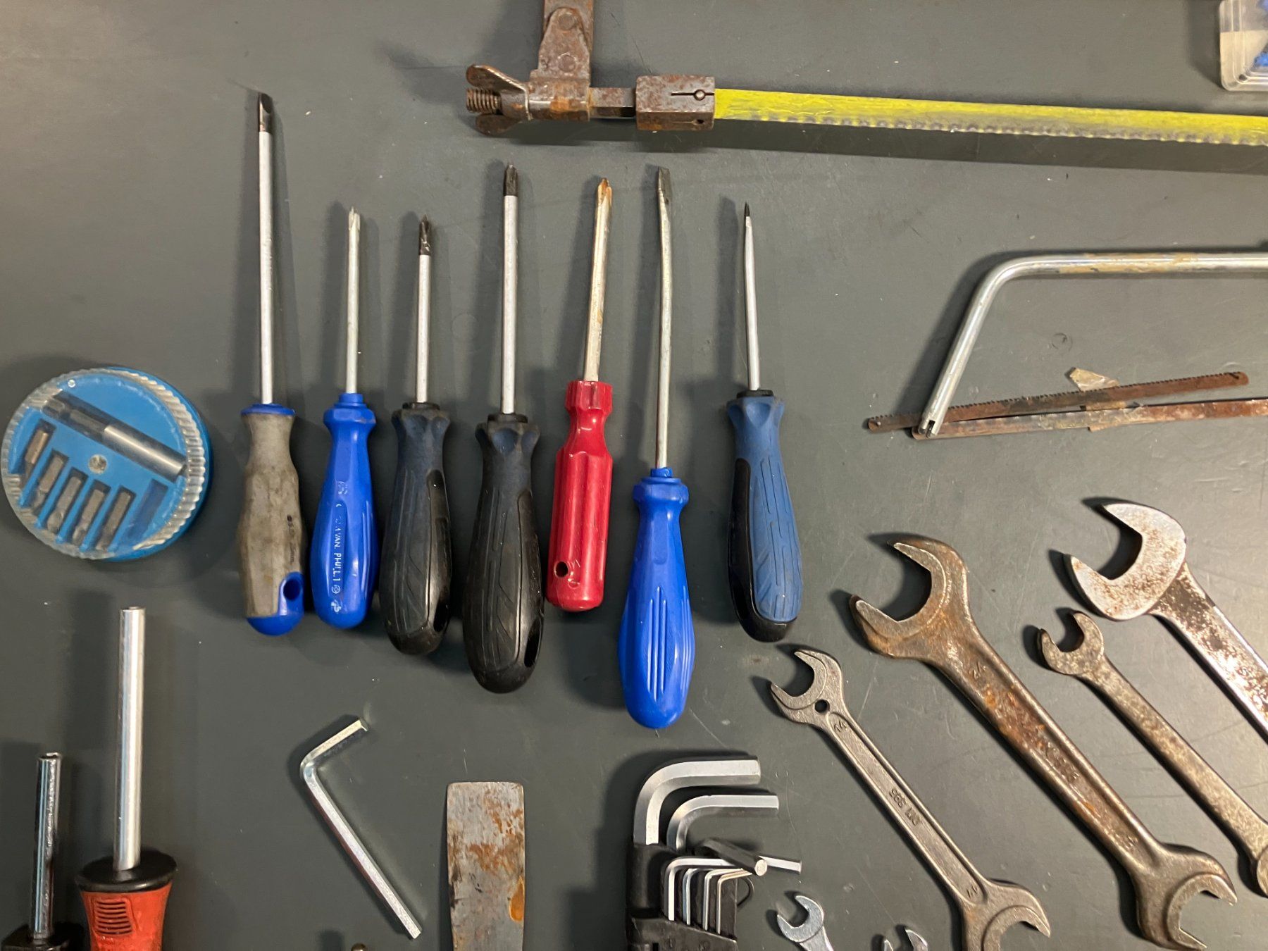 Tous les outils: Post. div. gebrauchtes Werkzeug ab 1.- – D'occasion à Lichtensteig par Buy24International 4