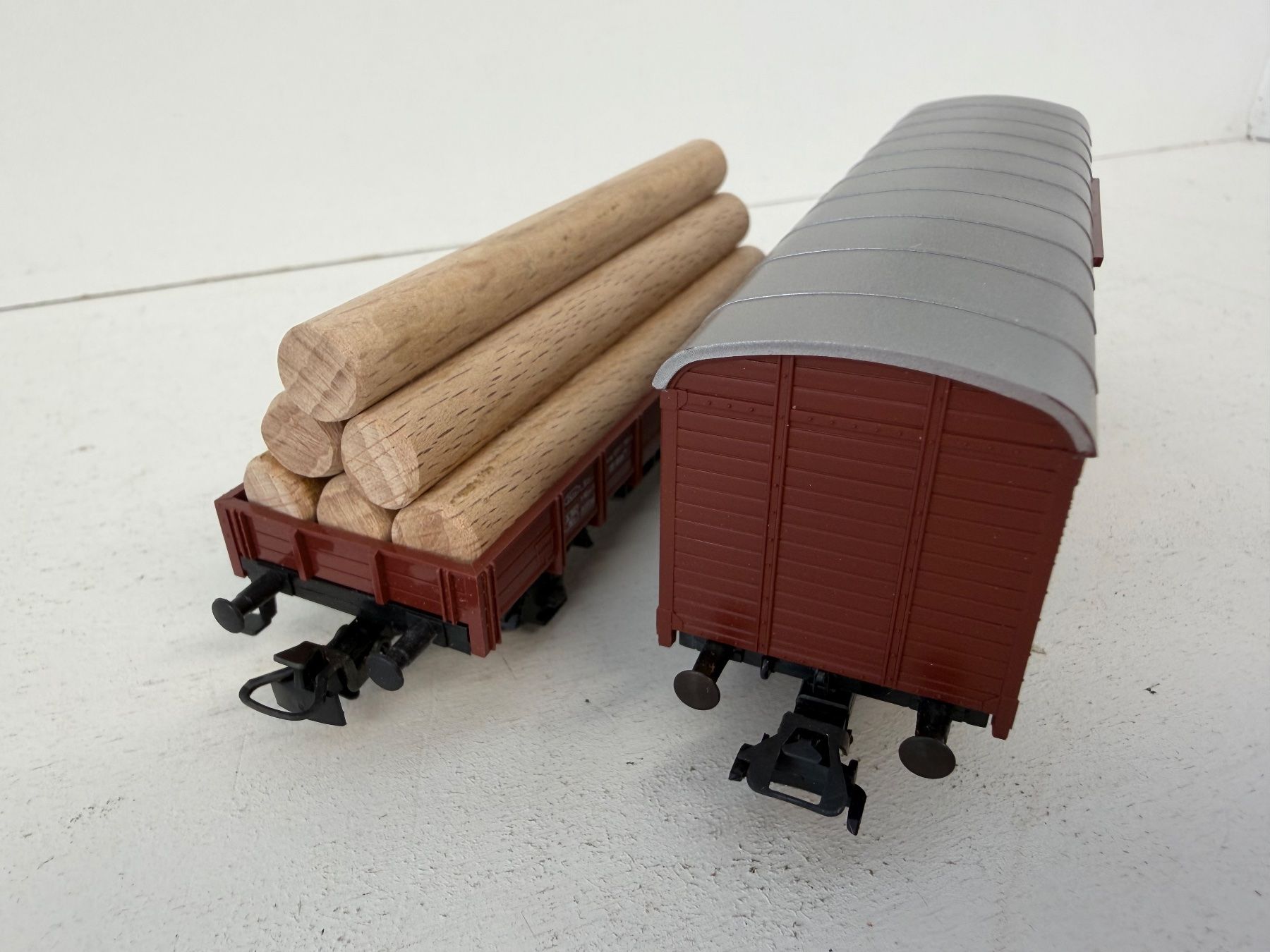 Märklin Trains électriques: Märklin 4423 +  4698 Güterwagen 2er Set der DB – D'occasion à Büsserach par ModellbahnDepot 5
