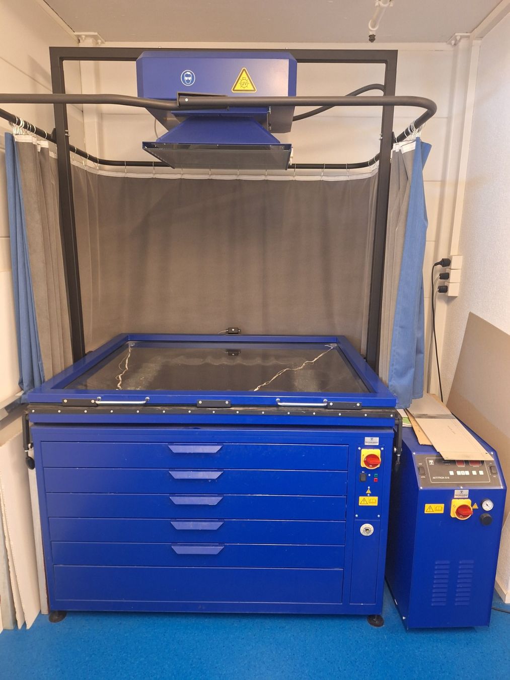 Toutes les machines: Professionelle Luxus Siebdruck Kopieranlage TECHNIGRAF – D'occasion à Zürich par Dadele