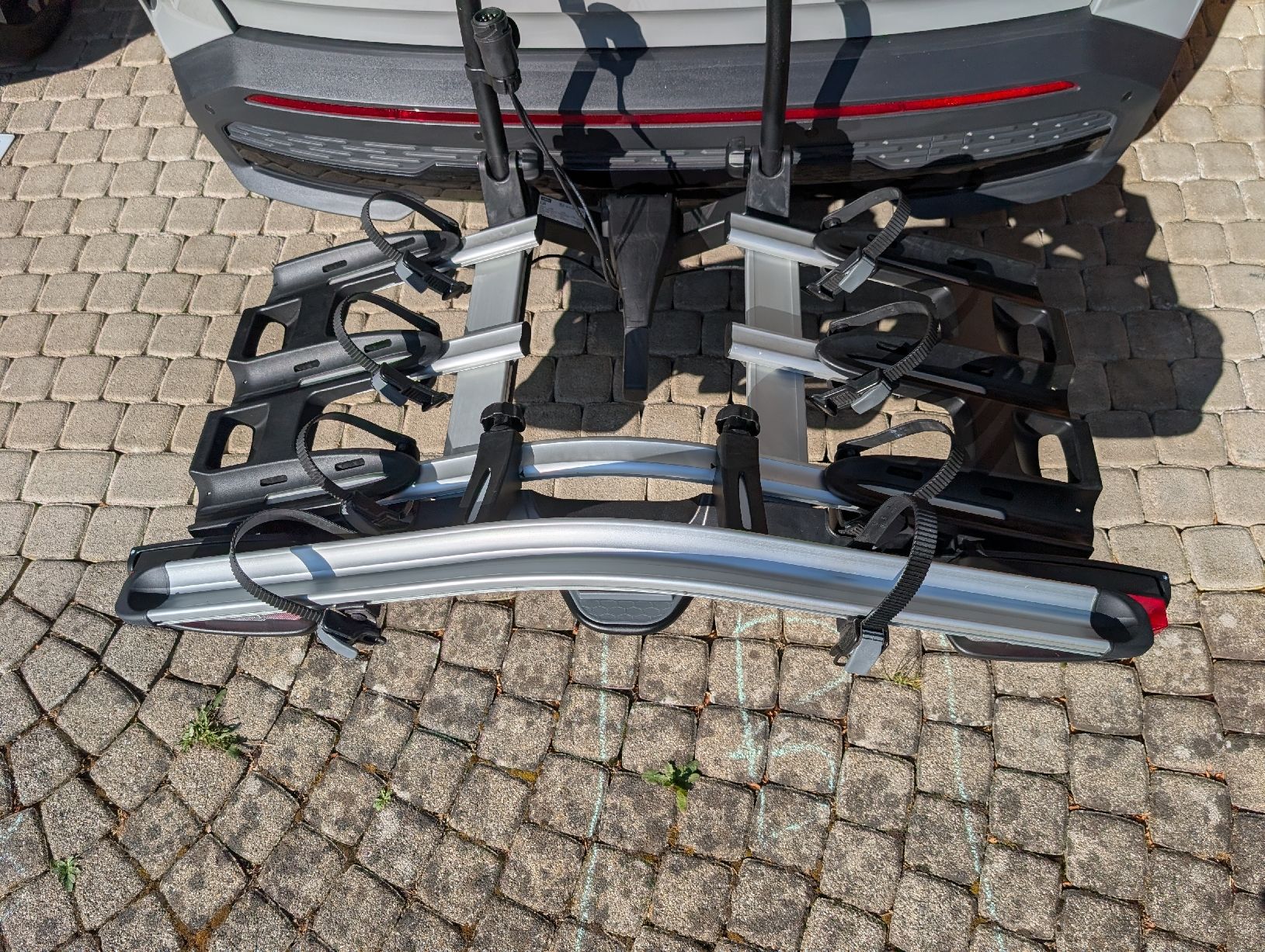 Thule Dachträger: Thule Velocompact 926 /  3-4 Velos – Gebraucht aus Kirchberg BE von Newendoriginal 3