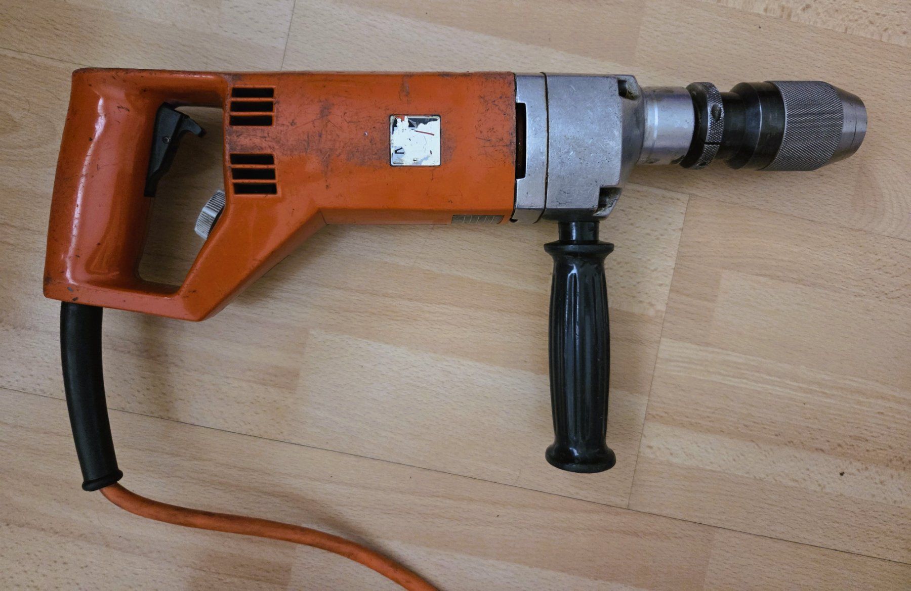 Trapani: GROSSE BOHRMASCHINE 740W – Usato da Brüttisellen venduto da Nighttrain 1