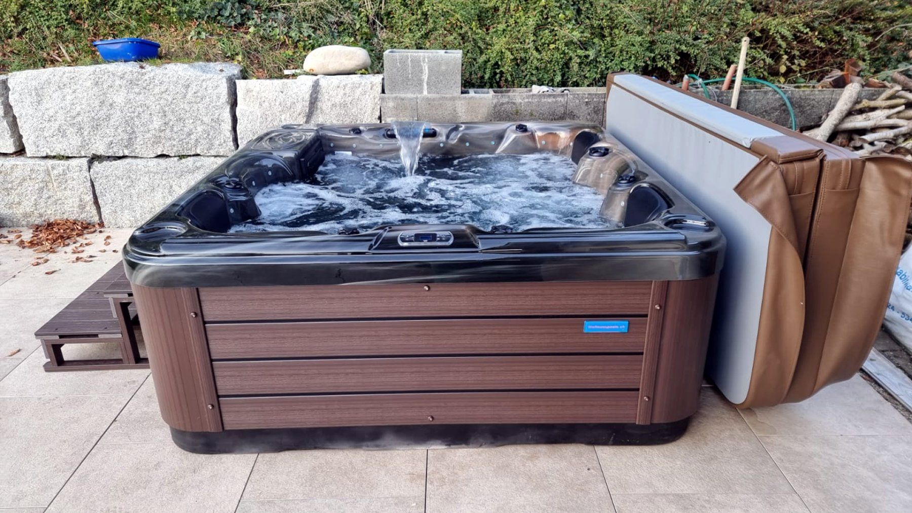 Whirlpool: Outdoor Whirlpool Stingray 6610 – Usato da Grenchen venduto da Wellnesspools 4