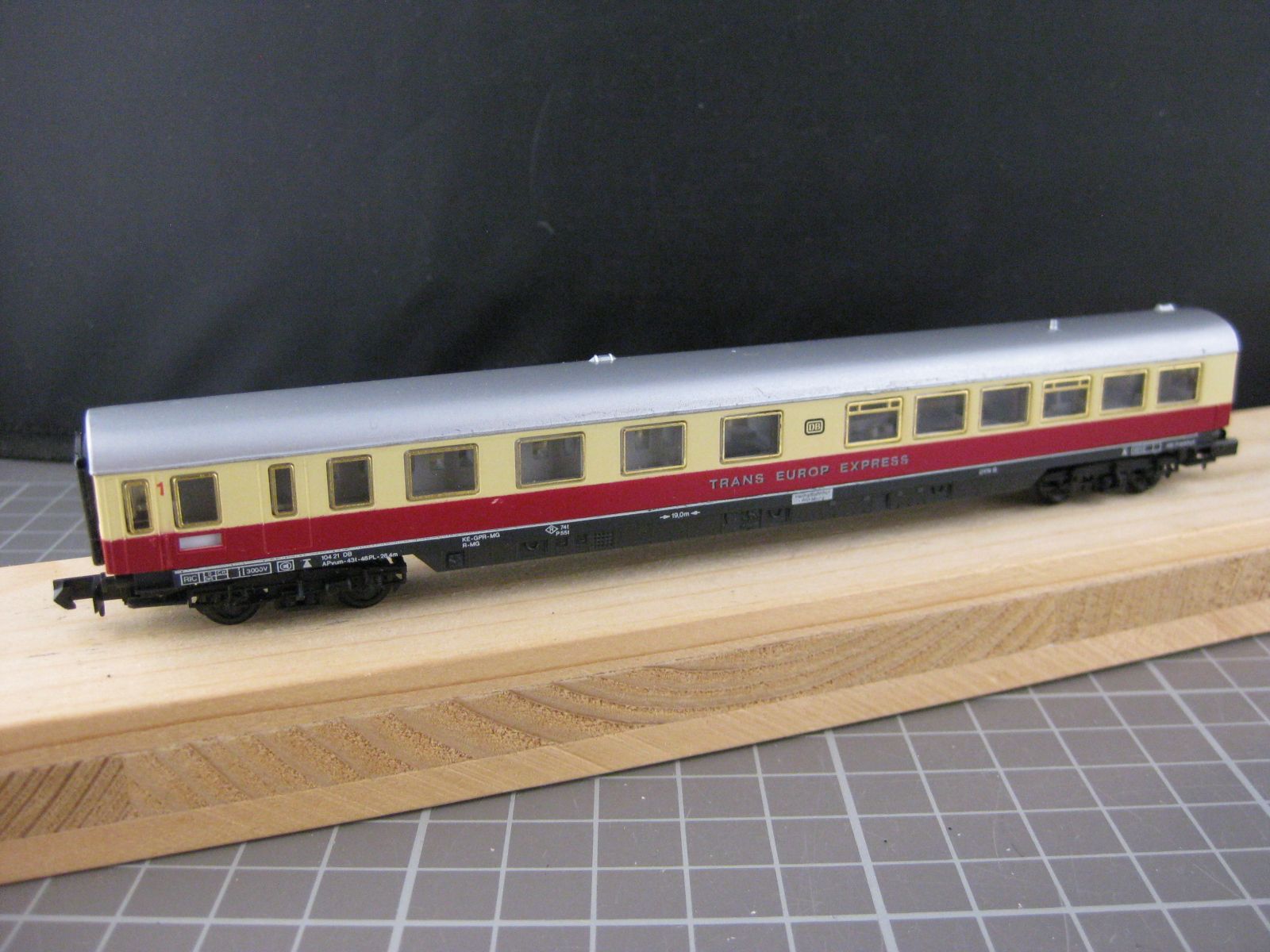 Arnold Modellini di ferrovie: Arnold DB TEE Barwagen – Usato da Malters venduto da Marosko