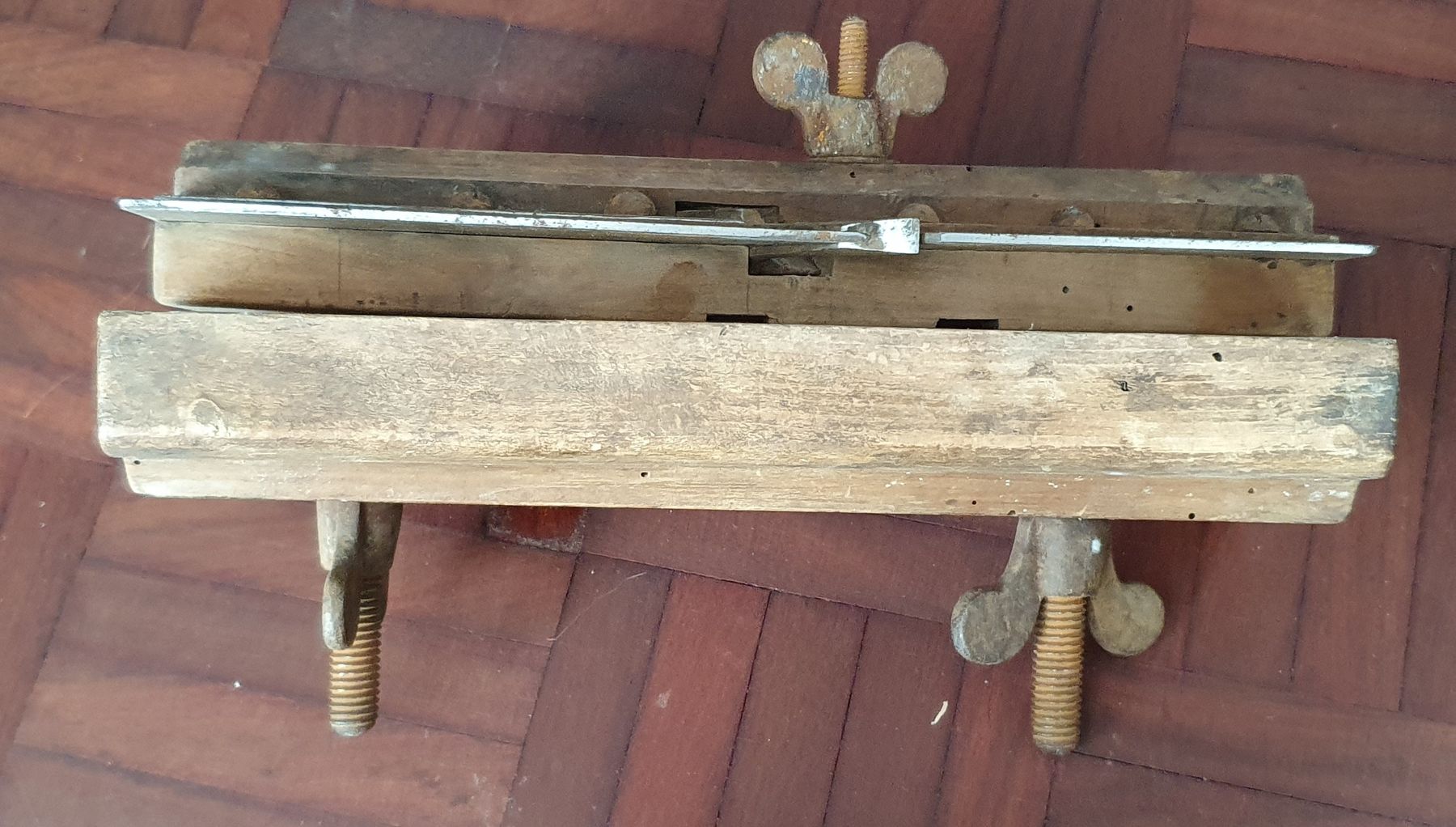 Tutti gli attrezzi: 3 Antike Holzhobel - Nuthobel – Usato da Kreuzlingen venduto da Rschweiz1 6