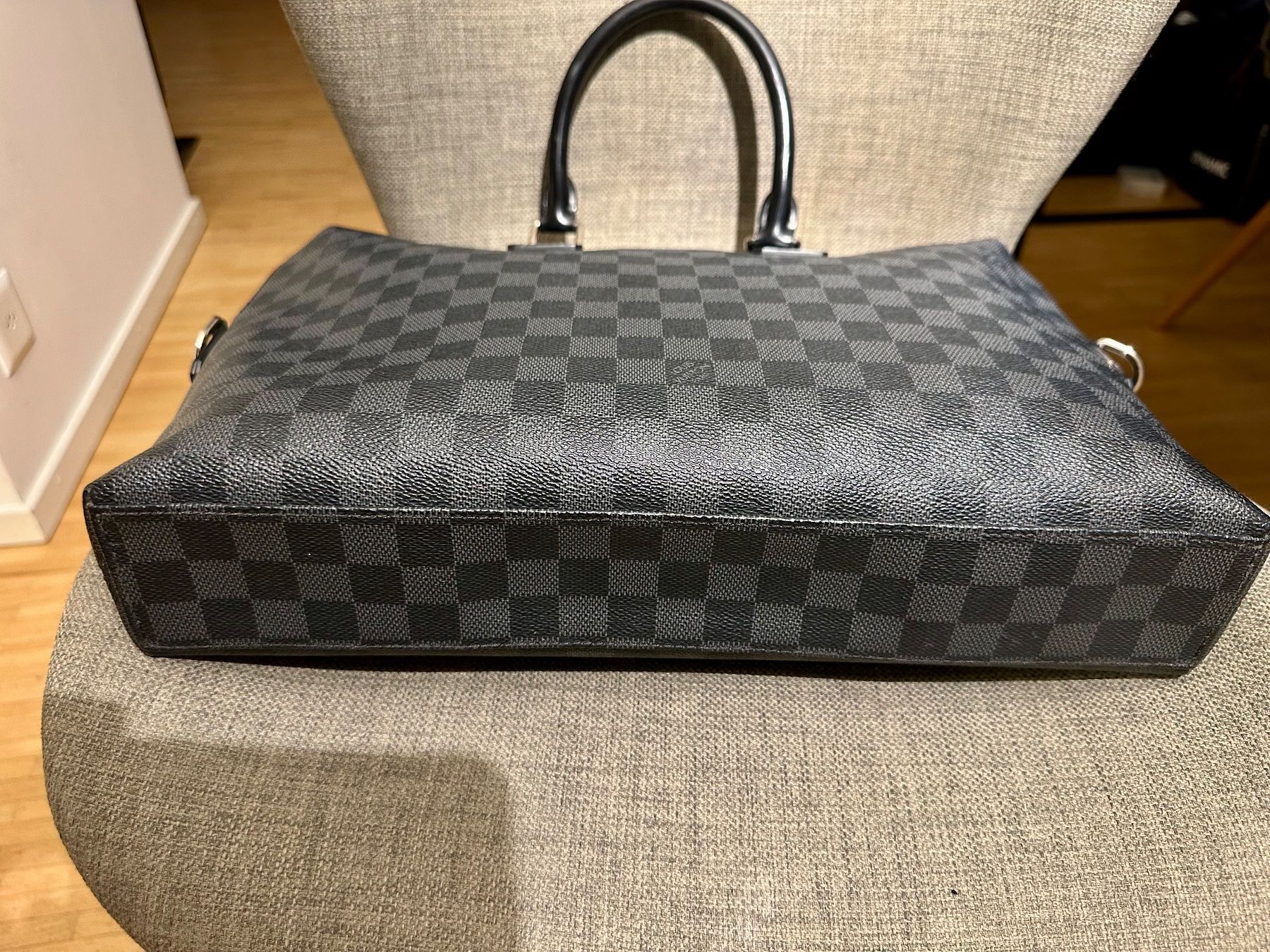 Louis Vuitton Valigie & Borse: Louis Vuitton Black Damier Graphite Porte Documents – Usato da Winterthur venduto da ivan12891 1