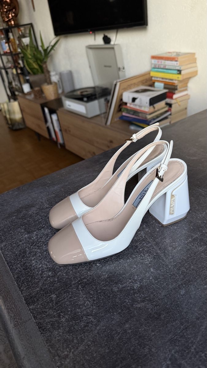 Prada Scarpe da donna: Prada heels – Nuovo (secondo la descrizione) da Sattel venduto da vik_p826 2