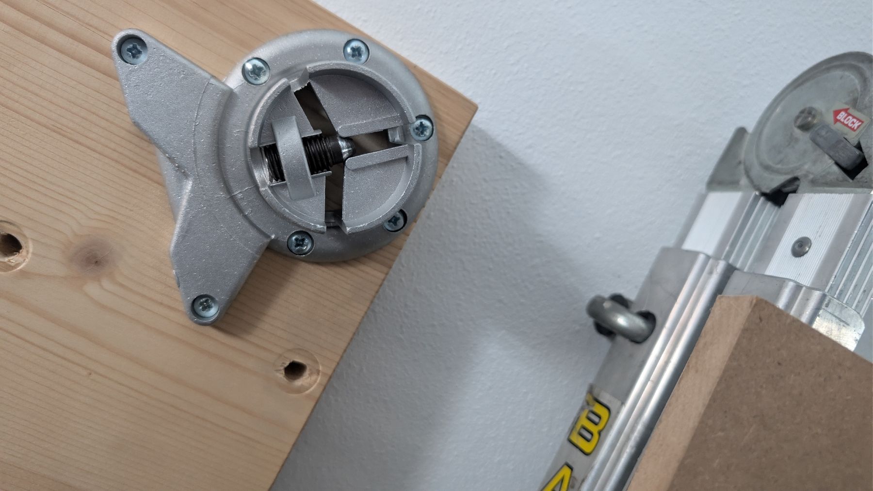 Werkbänke: Werkbank – Gebraucht aus Lienz von ACM95 4