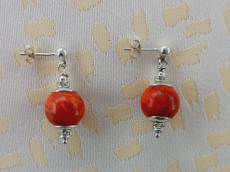 Orecchini pendenti & Orecchini a lobo: Ohrstecker mit Korallen Anhänger, Silber 925 – Nuovo e nell'imballaggio originale da Winistorf venduto da acreativ