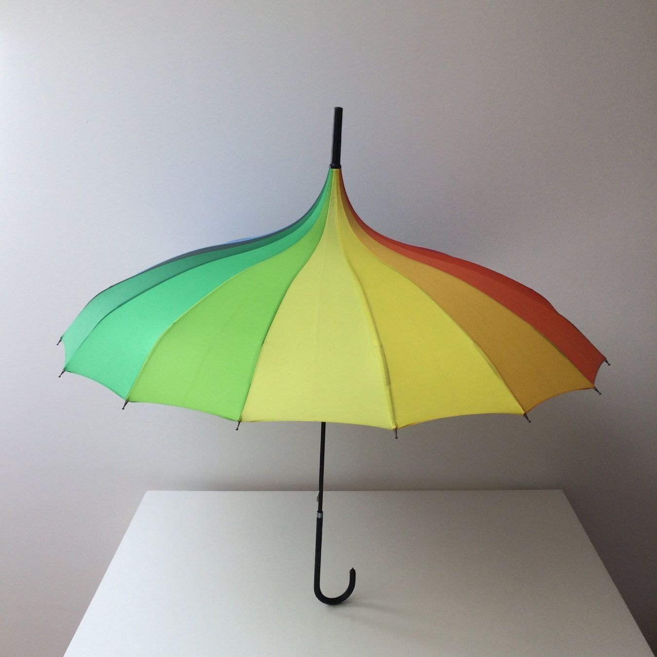 Parapluies: Schöner Regenbogenschirm - Windfest – Neuf avec emballage d'origine à Baden par JellyMonster 1