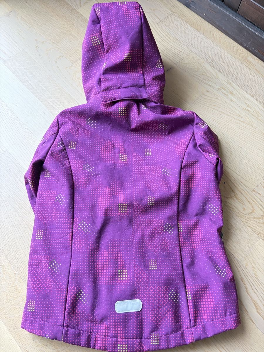 Giacche & Cappotti: Jacke lila gemustert Grösse 134/140 – Usato da Witterswil venduto da corinne_1234 5