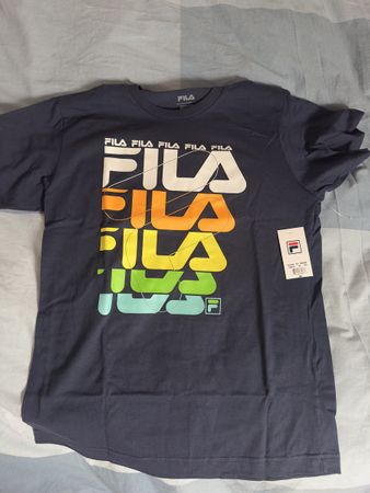 T-Shirt Fila neu Größe M Farbe marineblau