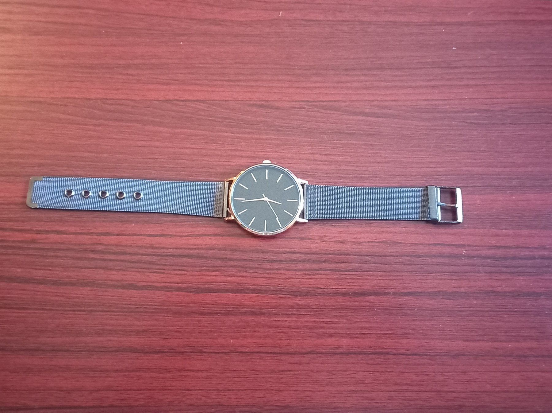 Uhren: Elegant minimalist black metal watch - montre – Neu und originalverpackt aus Lausanne von WATCH-WORLD 1