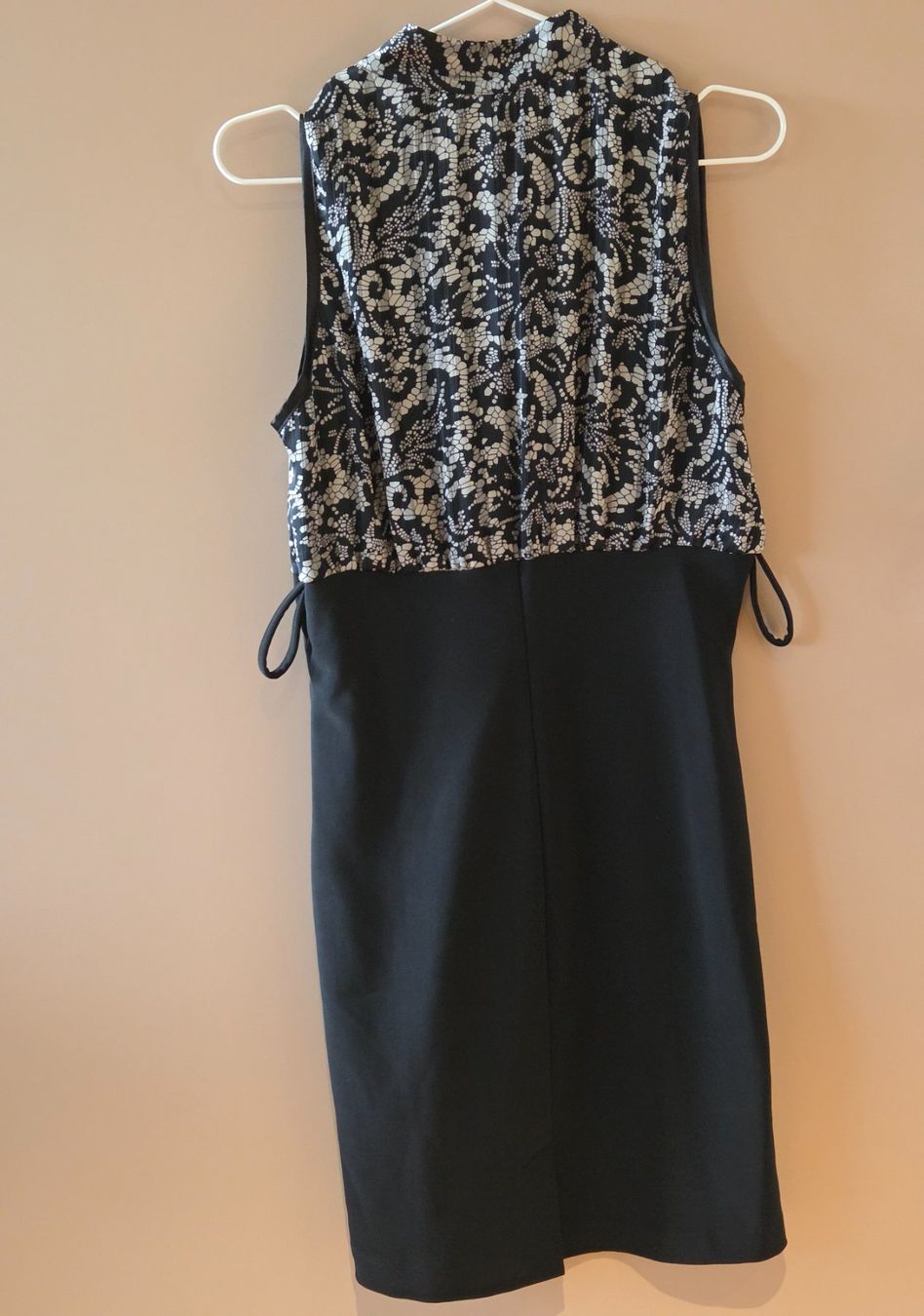 Morgan Vestiti: Kleid von MORGAN mit eleganten Blumenmuster – Usato da Emmen venduto da GrabandGo 3