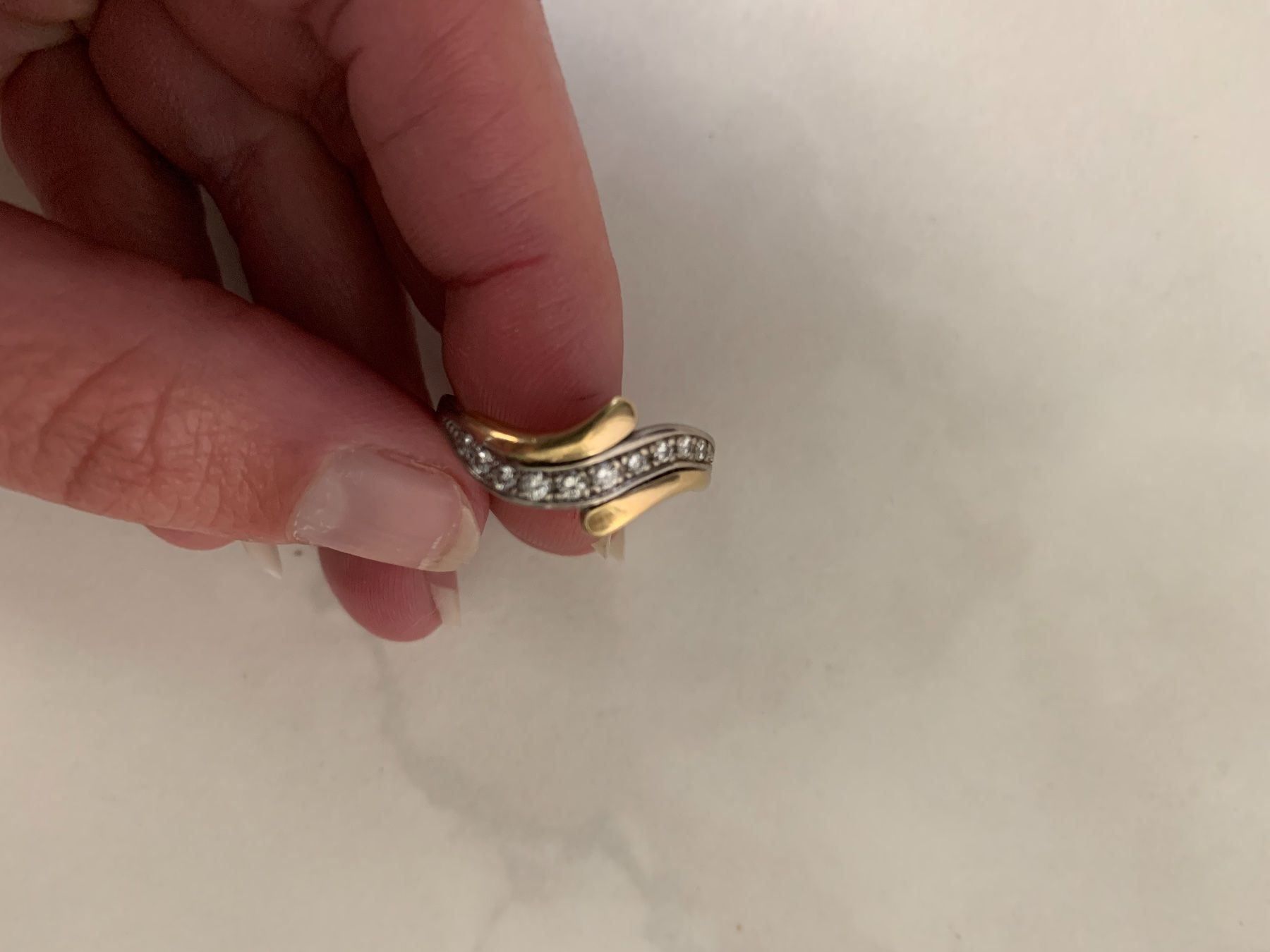 Anelli: Geschwungener Ring Gold mit Diamanten – Usato da Birsfelden venduto da Exclusivity 6