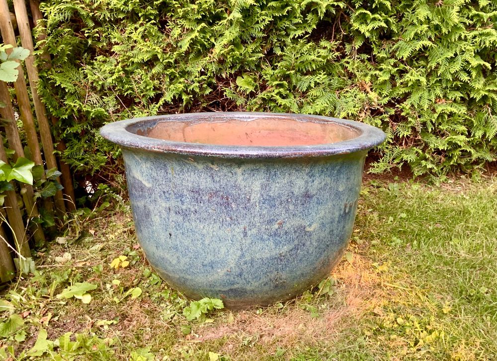Grosser Pflanzkübel aus Ton, blau glasiert Kaufen auf Ricardo