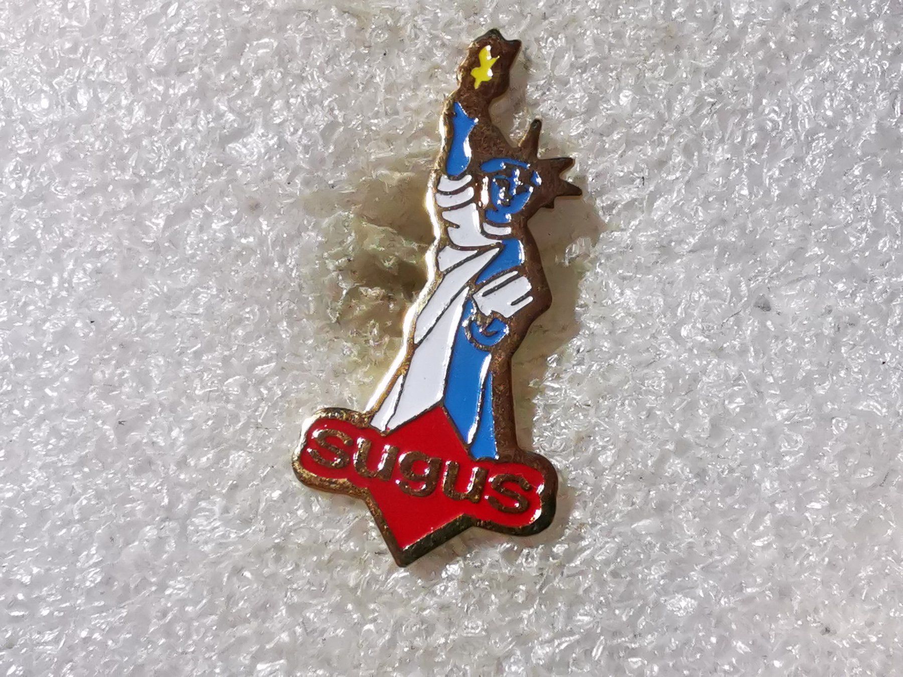 Placchette & Badge: Ansteckpin 26: Sugus – Usato da Oppligen venduto da Pin-Fall-Shop