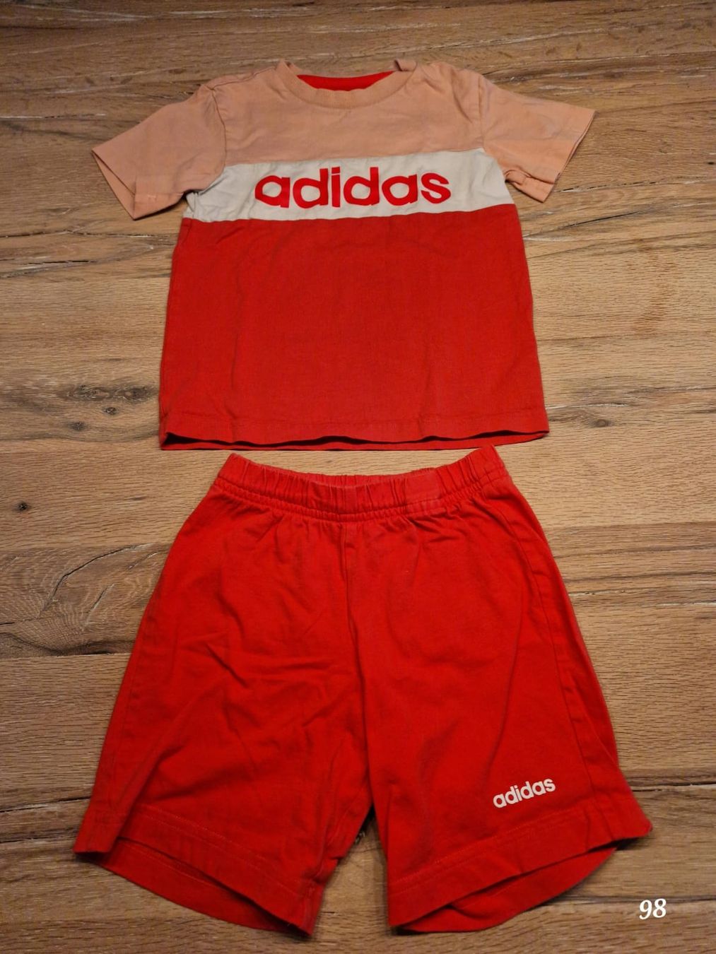 Scarpe, pantaloni & magliette da ginnastica: ADIDAS  Kids – Usato da Boswil venduto da gummibaerli24