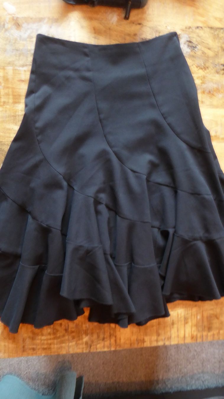 C&A Gonne: schöner schwarzer Rock Gr S Bund 34cm C&A – Usato da Sargans venduto da Benziner 1