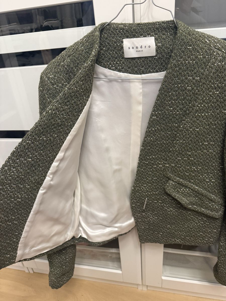 Sandro Giacche: Sandro Paris Tweed Jacke, Gr. 36, Khaki – Nuovo (secondo la descrizione) da Uitikon Waldegg venduto da SIMI086 3
