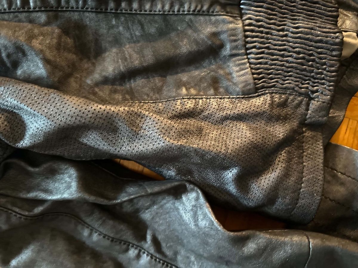 Giacche: Blue Monkey Jacke aus Leder Gr M – Usato da Gutenswil venduto da Bregenzer8610 6