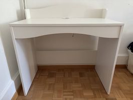 IKEA SMÅGÖRA Schreibtisch  Wie neu