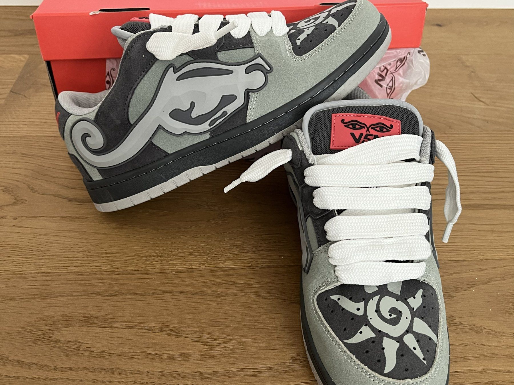 Herrenschuhe: Vision Sneakers Grey Dust – Neu und originalverpackt aus Uetikon am See von Glutsch75
