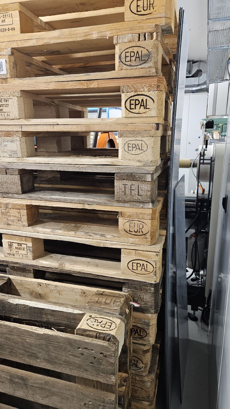 Pallets: Euro Palette – Usato da Wald ZH venduto da Sahin81 1
