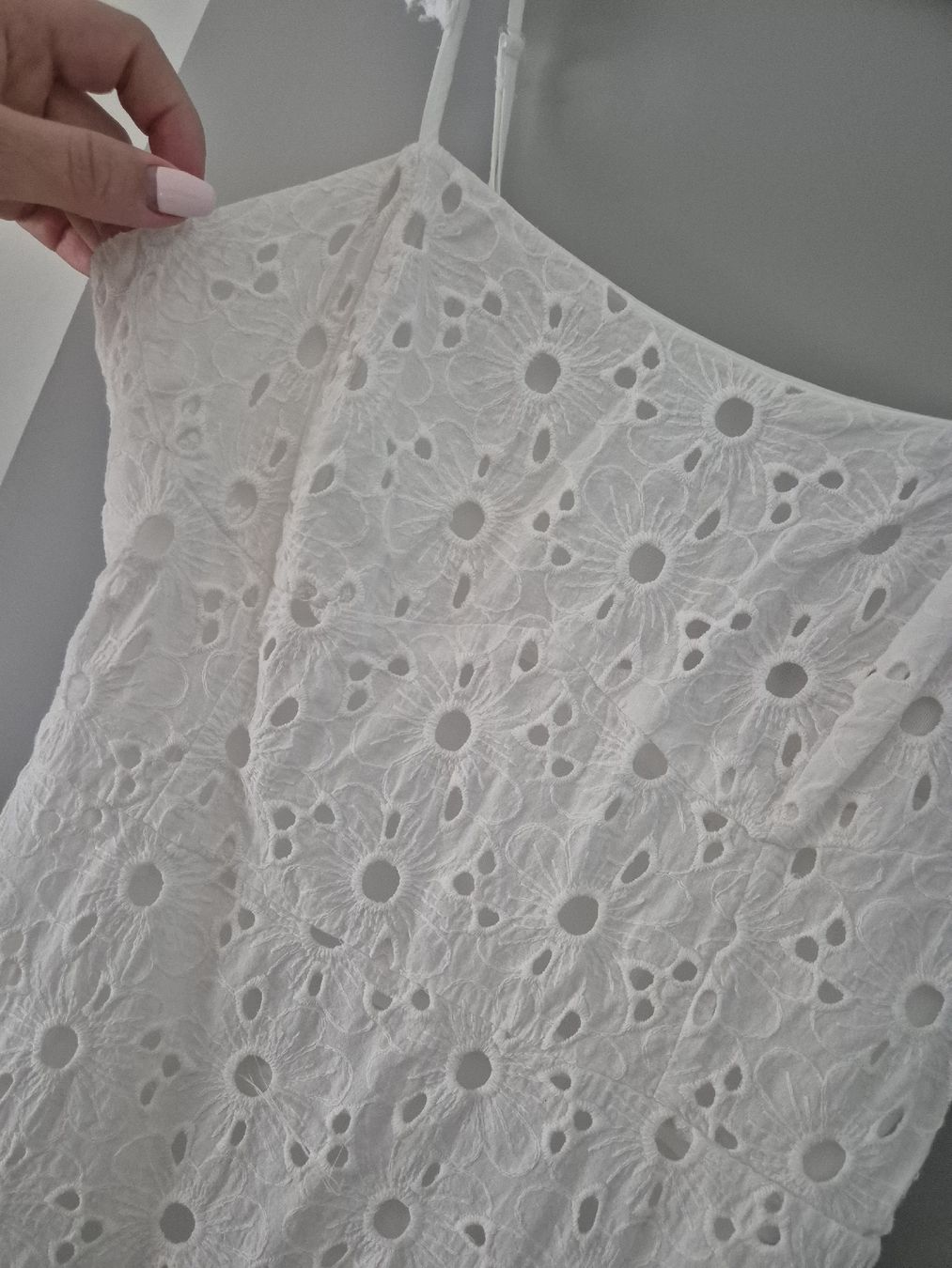 Kleider: Kleid weiss Grösse 36 von TRENDYOL  – Gebraucht aus Zürich von mit_jz2x 1