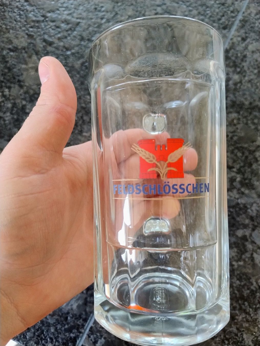 Feldschlösschen Bicchieri: Feldschlösschen Bierglas 5dl – Usato da Rickenbach BL venduto da gab_lkc9