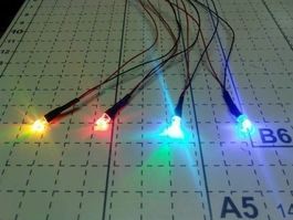 Slow Flash-LED 3mm 12V verkabelt