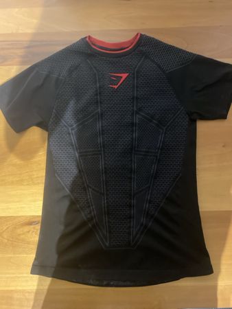 Gymshark Onyx V1 Red, Bezahlung nur per Twint!