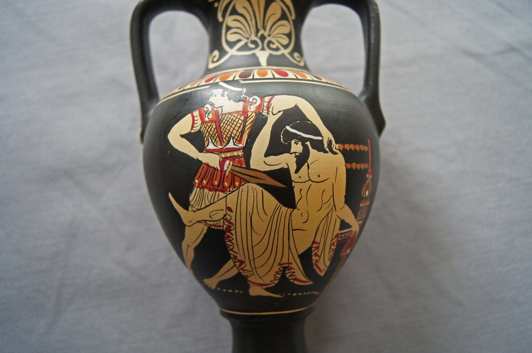 Vasi & Recipienti: Griechische Amphore mit Menschenopfer-Szene – Usato da Geroldswil venduto da ARTEFACTO 2