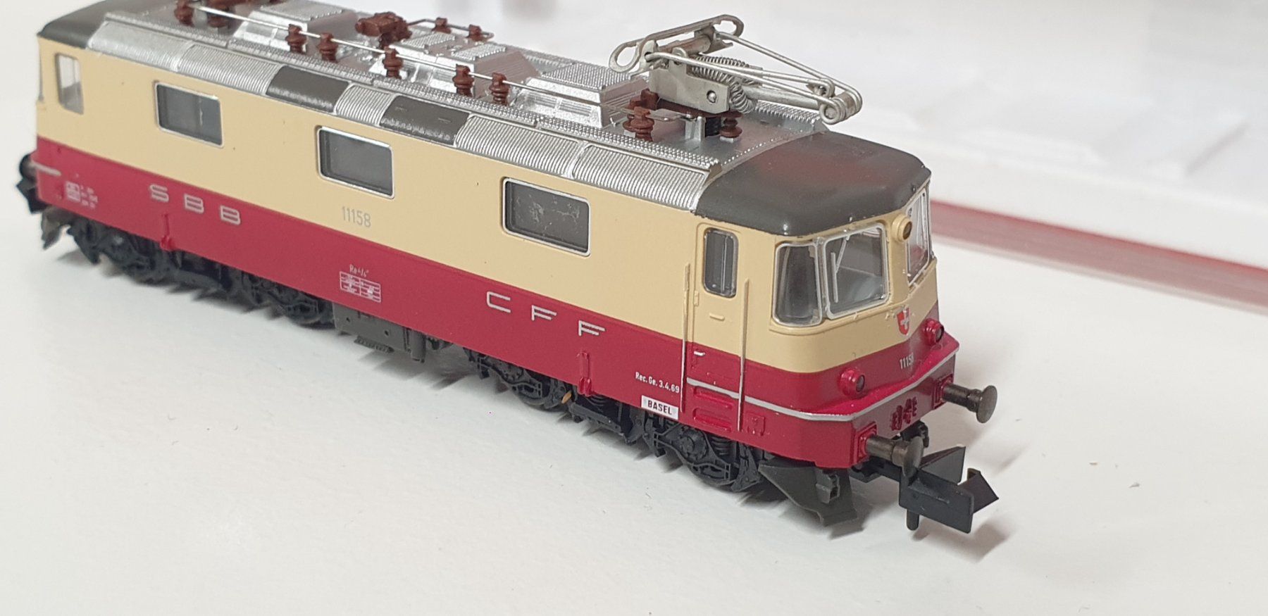 Fleischmann Modellini di ferrovie: Fleischmann Spur N SBB Re4/4 TEE 7341 – Usato da Neuenhof venduto da ludovicco 3