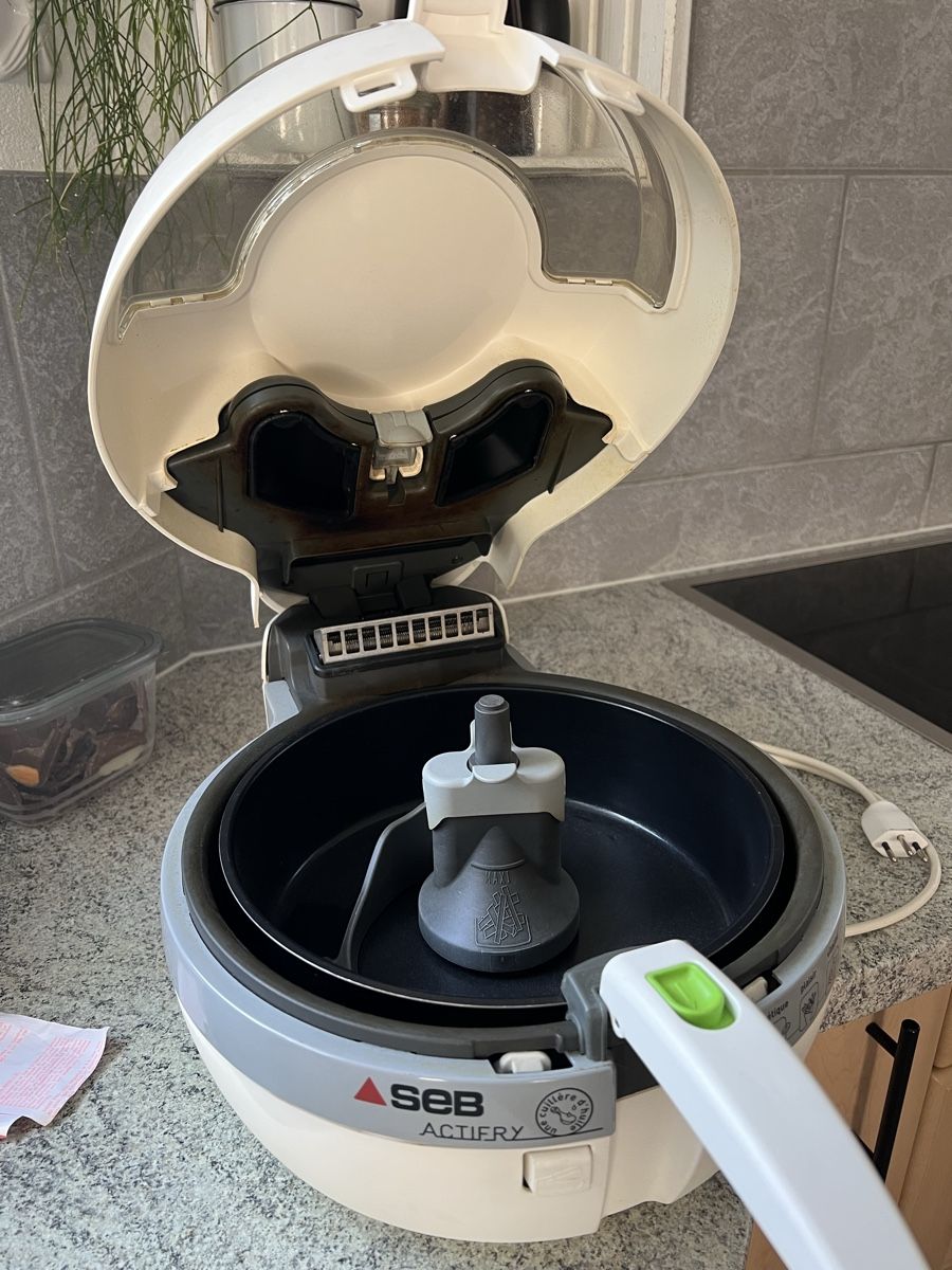 Elettrodomestici da cucina: Friteuse SEB actifry – Usato da Sonceboz-Sombeval venduto da Dino695 7