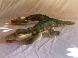 Zwei Stofftier Krokodile Plüschtiere gebrauchter Zustand