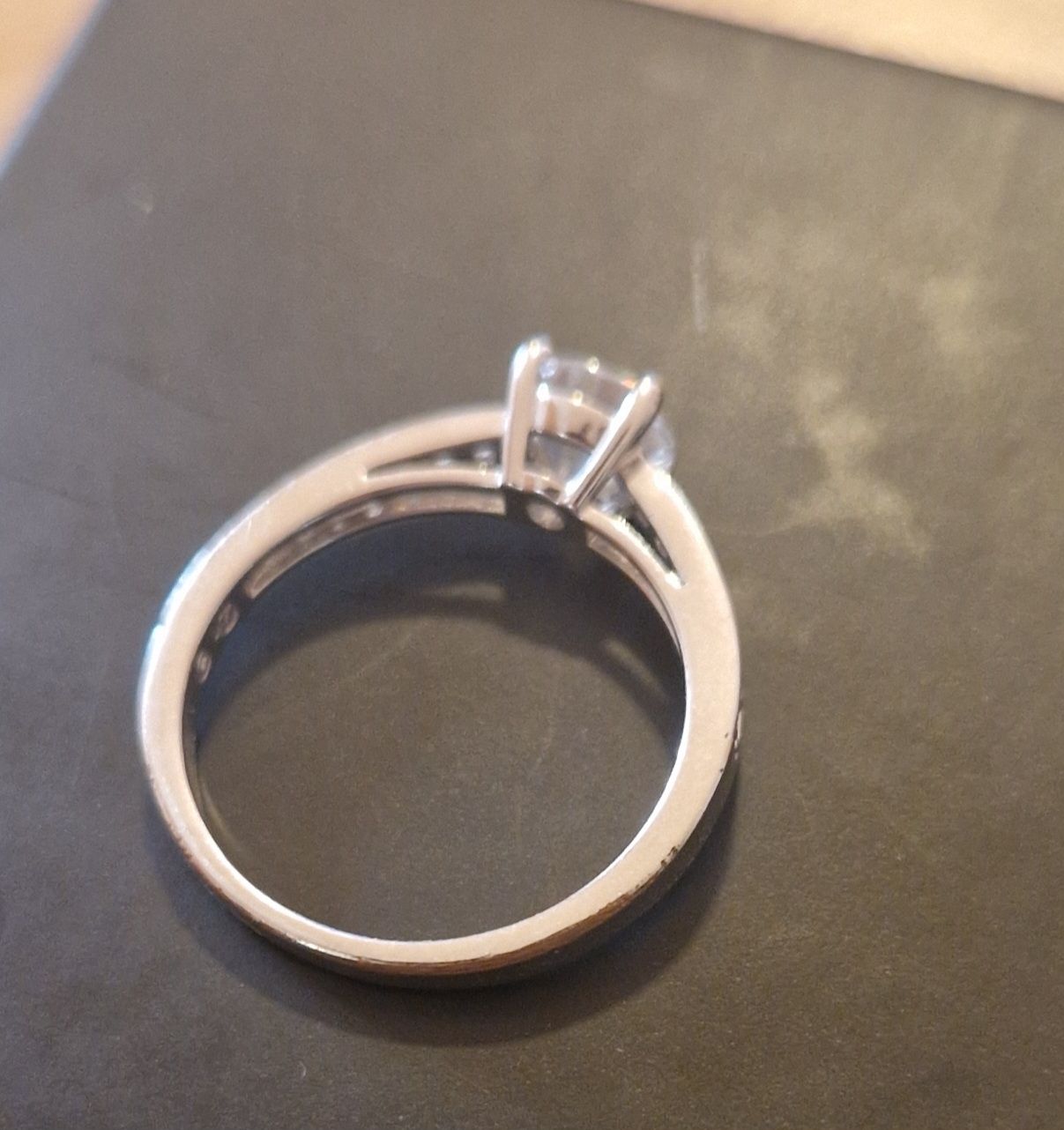 Swarovski Anelli: Bague swarovski argentée taille 65 – Nuovo (secondo la descrizione) da Versoix venduto da aline_b 6