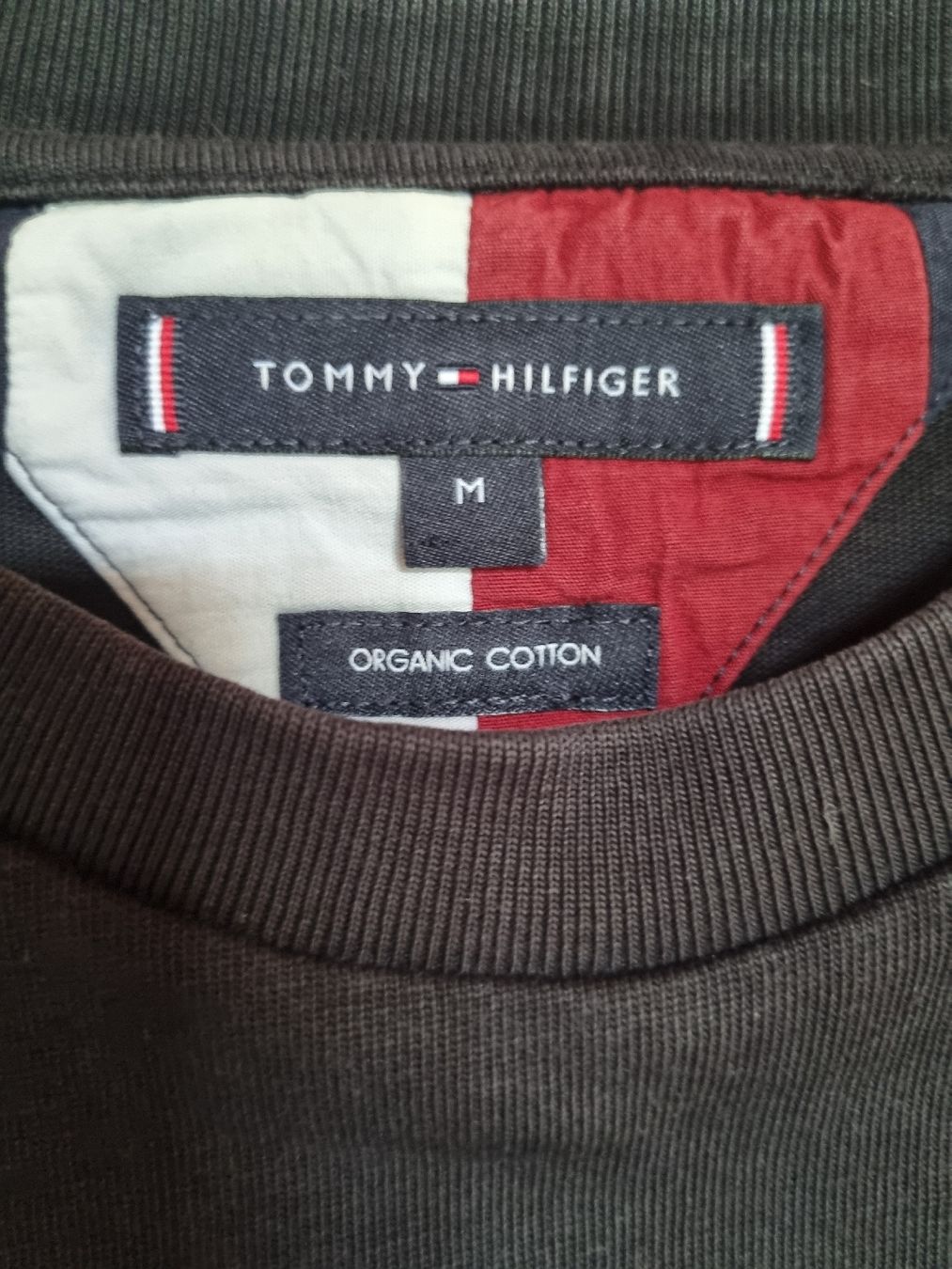 Tommy Hilfiger T-shirt: T-Shirt Tommy Hilfiger – Usato da Bätterkinden venduto da luk_6kmj 5